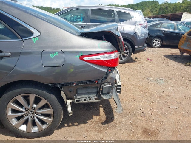 46037660 :رقم المزاد ، 4T1BF1FK8HU737727 vin ، 2017 Toyota Camry Xle مزاد بيع