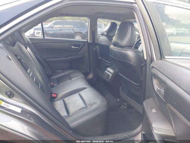 46037660 :رقم المزاد ، 4T1BF1FK8HU737727 vin ، 2017 Toyota Camry Xle مزاد بيع