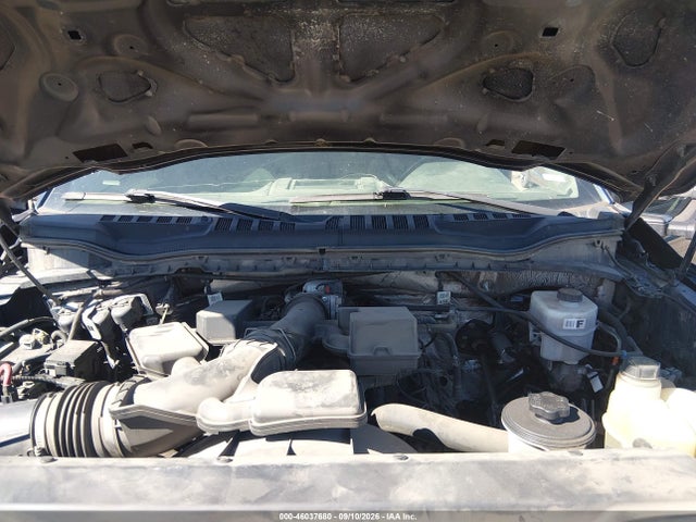46037680 :رقم المزاد ، 1FDRF3H61LEE88409 vin ، 2020 Ford F-350 Chassis Xlt مزاد بيع