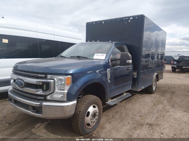 46037680 :رقم المزاد ، 1FDRF3H61LEE88409 vin ، 2020 Ford F-350 Chassis Xlt مزاد بيع