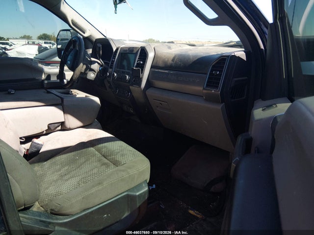 46037680 :رقم المزاد ، 1FDRF3H61LEE88409 vin ، 2020 Ford F-350 Chassis Xlt مزاد بيع
