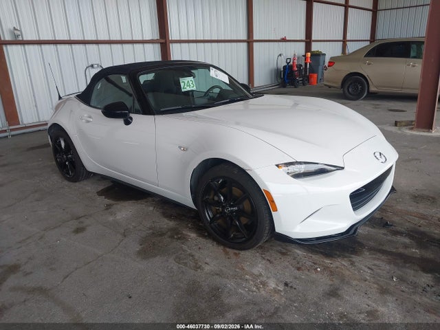 46037730 :رقم المزاد ، JM1NDAC74L0411320 vin ، 2020 Mazda Mx-5 Miata Club مزاد بيع