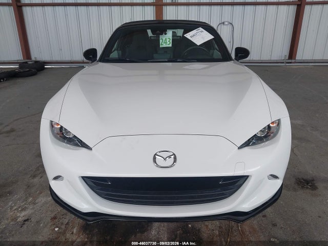 46037730 :رقم المزاد ، JM1NDAC74L0411320 vin ، 2020 Mazda Mx-5 Miata Club مزاد بيع