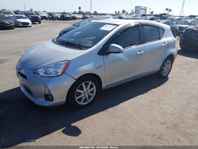 46037745 :رقم المزاد ، JTDKDTB36C1007023 vin ، 2012 Toyota Prius C Four مزاد بيع