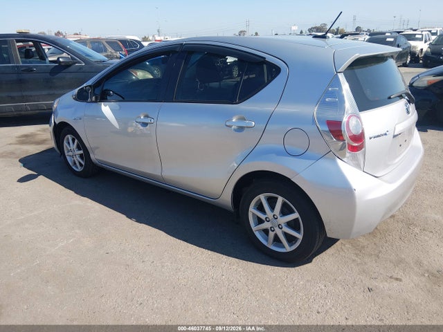 46037745 :رقم المزاد ، JTDKDTB36C1007023 vin ، 2012 Toyota Prius C Four مزاد بيع