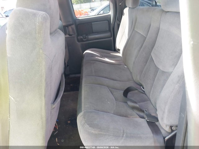 46037749 :رقم المزاد ، 2GTEC19V051175605 vin ، 2005 Gmc Sierra 1500 Sle مزاد بيع