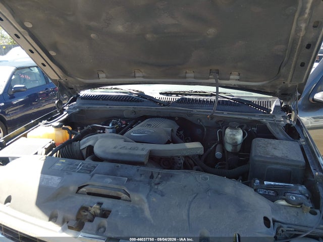 2004 Chevrolet Suburban K1500 მანქანა იყიდება აუქციონზე, vin: 3GNFK16Z34G290243, აუქციონის ნომერი: 46037750