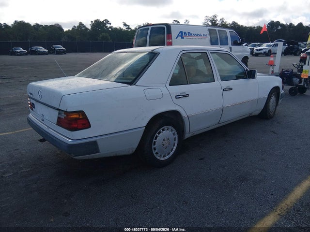46037773 :رقم المزاد ، WDBEA30DXMB438072 vin ، 1991 Mercedes-benz 300 E مزاد بيع