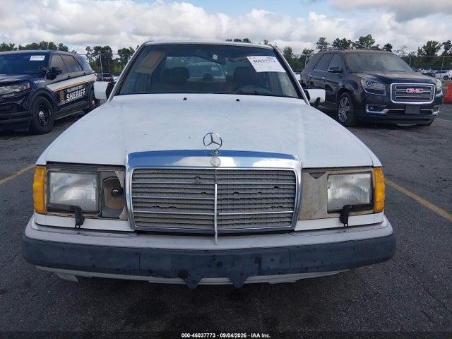 46037773 :رقم المزاد ، WDBEA30DXMB438072 vin ، 1991 Mercedes-benz 300 E مزاد بيع