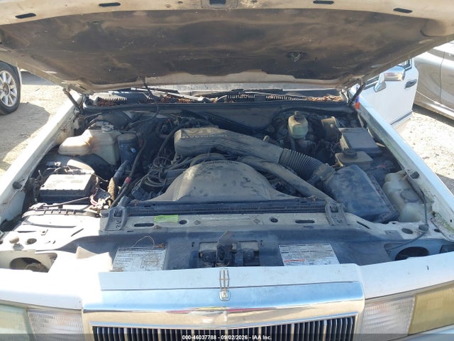 Продаж на аукціоні авто 1991 Lincoln Town Car Executive, vin: 1LNCM81W0MY758605, номер лоту: 46037788