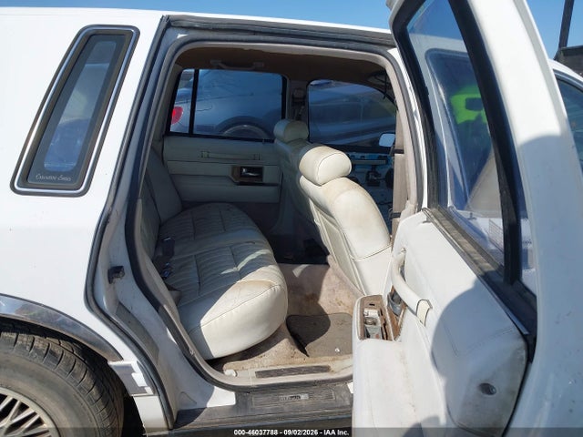 Продаж на аукціоні авто 1991 Lincoln Town Car Executive, vin: 1LNCM81W0MY758605, номер лоту: 46037788