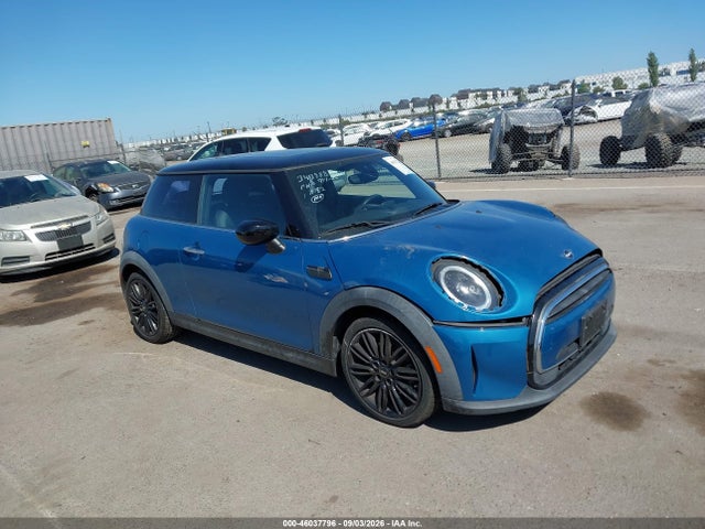46037796 :رقم المزاد ، WMW33DH04N2R39516 vin ، 2022 Mini Hardtop Oxford Edition مزاد بيع