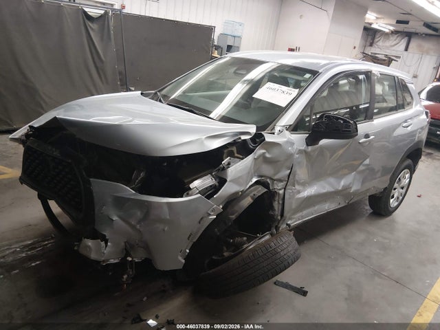 46037839 :رقم المزاد ، 7MUAAAAGXRV074416 vin ، 2024 Toyota Corolla Cross L مزاد بيع