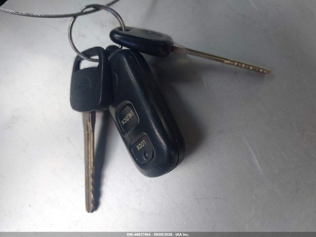 2003 Toyota Corolla S მანქანა იყიდება აუქციონზე, vin: 1NXBR32E33Z152372, აუქციონის ნომერი: 46037864