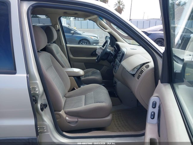 Продажа на аукционе авто 2004 Ford Escape Xlt, vin: 1FMYU03184KB49807, номер лота: 46037866