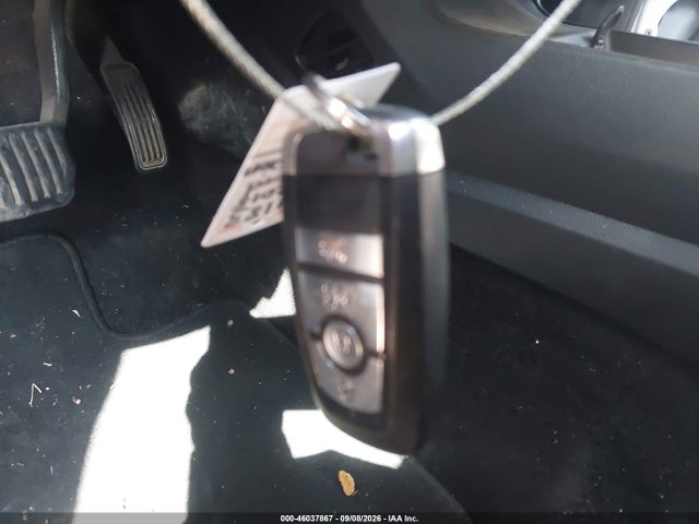 3FA6P0T91JR242660 Ford FUSION SE