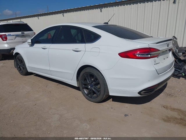 3FA6P0T91JR242660 Ford FUSION SE