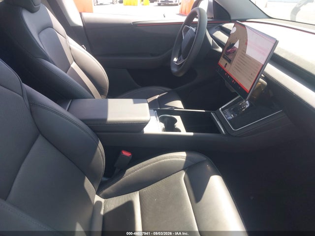Продаж на аукціоні авто 2026 Tesla Model Y All-wheel Drive/long Range Launch Series/premium All-wheel Drive, vin: 7SAYGDEE5TF326508, номер лоту: 46037941