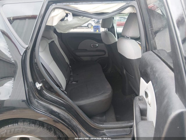 46037958 :رقم المزاد ، KNDJN2A28E7095861 vin ، 2014 Kia Soul مزاد بيع
