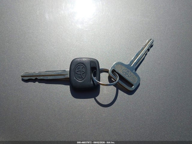 1998 Toyota Camry Le მანქანა იყიდება აუქციონზე, vin: 4T1BG22K8WU266538, აუქციონის ნომერი: 46037972