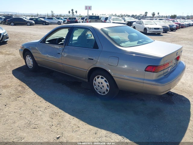 1998 Toyota Camry Le მანქანა იყიდება აუქციონზე, vin: 4T1BG22K8WU266538, აუქციონის ნომერი: 46037972