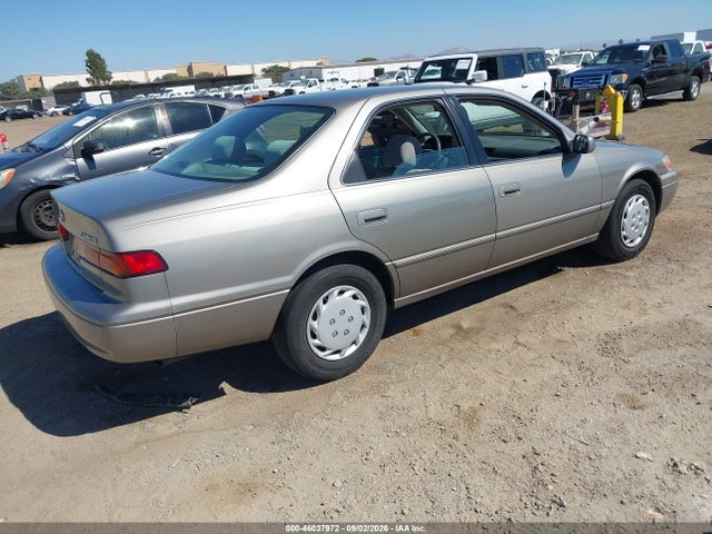 1998 Toyota Camry Le მანქანა იყიდება აუქციონზე, vin: 4T1BG22K8WU266538, აუქციონის ნომერი: 46037972
