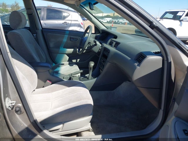 1998 Toyota Camry Le მანქანა იყიდება აუქციონზე, vin: 4T1BG22K8WU266538, აუქციონის ნომერი: 46037972