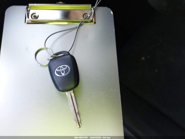 Toyota RAV4 LE 2017 2T3ZFREV1HW314438 Image 11