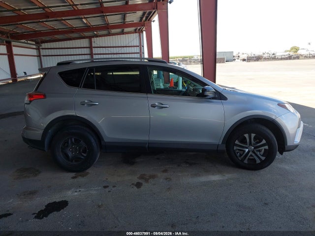 Toyota RAV4 LE 2017 2T3ZFREV1HW314438 Image 13