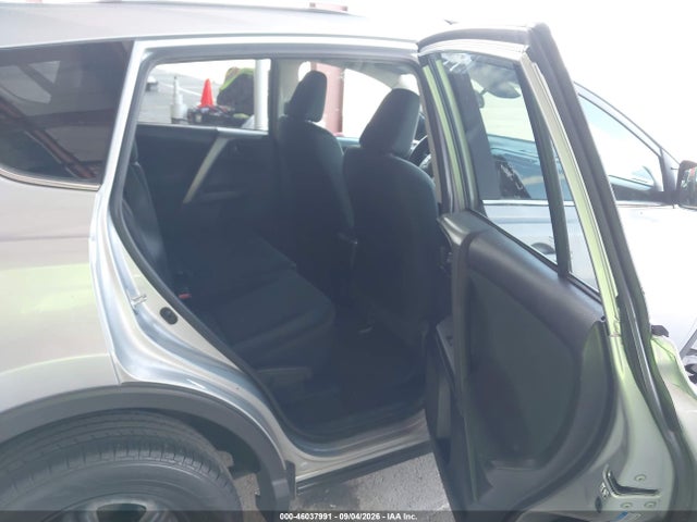Toyota RAV4 LE 2017 2T3ZFREV1HW314438 Image 8