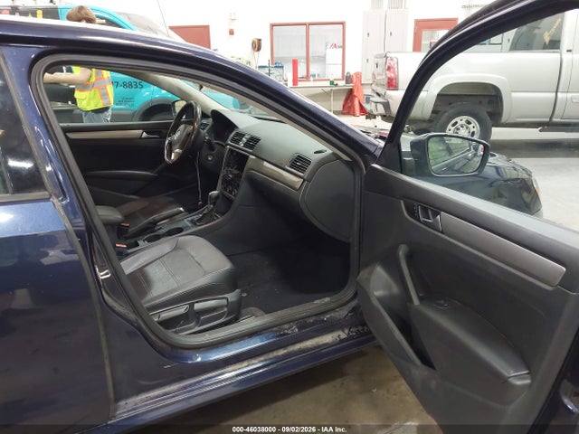 Aukcja sprzedaży 2015 Volkswagen Passat 1.8t Wolfsburg Edition, vin: 1VWAT7A35FC062107, numer aukcji: 46038000