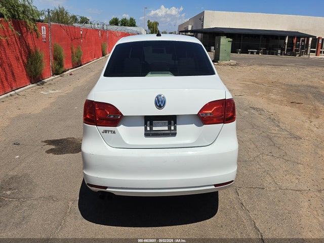 2014 Volkswagen Jetta 1.8t Se მანქანა იყიდება აუქციონზე, vin: 3VWD17AJ9EM316108, აუქციონის ნომერი: 46038001