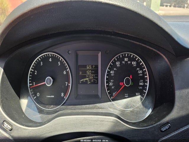 2014 Volkswagen Jetta 1.8t Se მანქანა იყიდება აუქციონზე, vin: 3VWD17AJ9EM316108, აუქციონის ნომერი: 46038001
