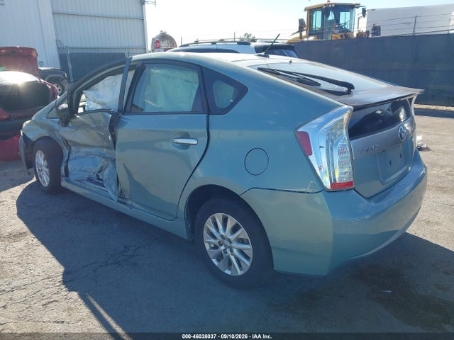 Toyota PRIUS PLUG-IN 2015 JTDKN3DP5F3073326 Image 3