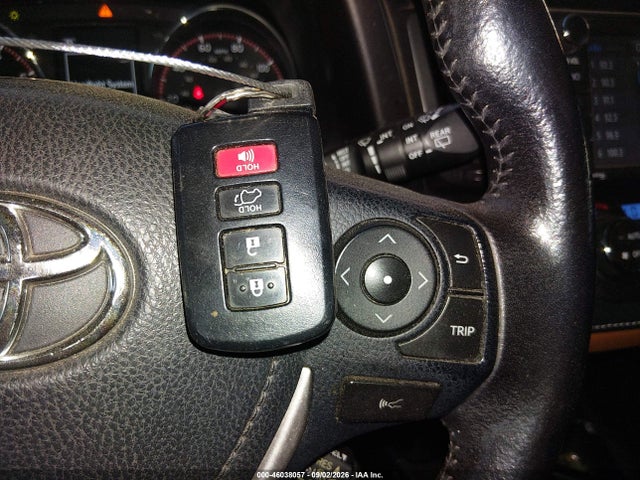 JTMJFREV1GD176652 Toyota RAV4 SE