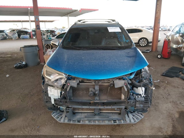 JTMJFREV1GD176652 Toyota RAV4 SE