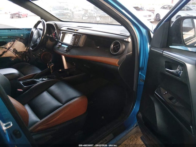 JTMJFREV1GD176652 Toyota RAV4 SE