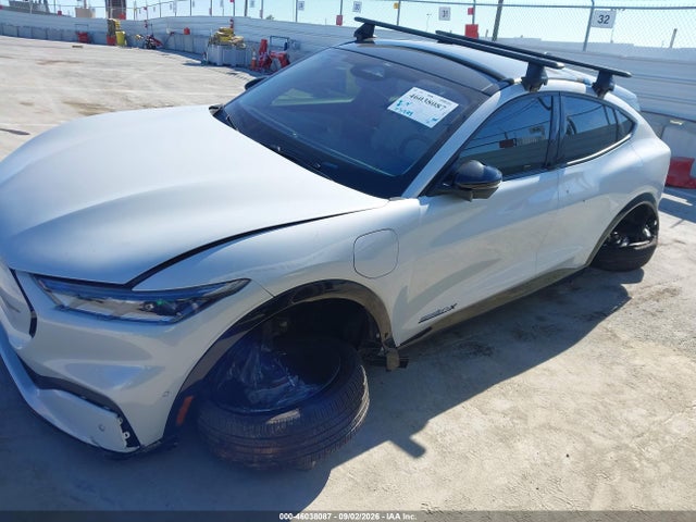 Aukcja sprzedaży 2022 Ford Mustang Mach-e Premium, vin: 3FMTK3SU2NMA49600, numer aukcji: 46038087