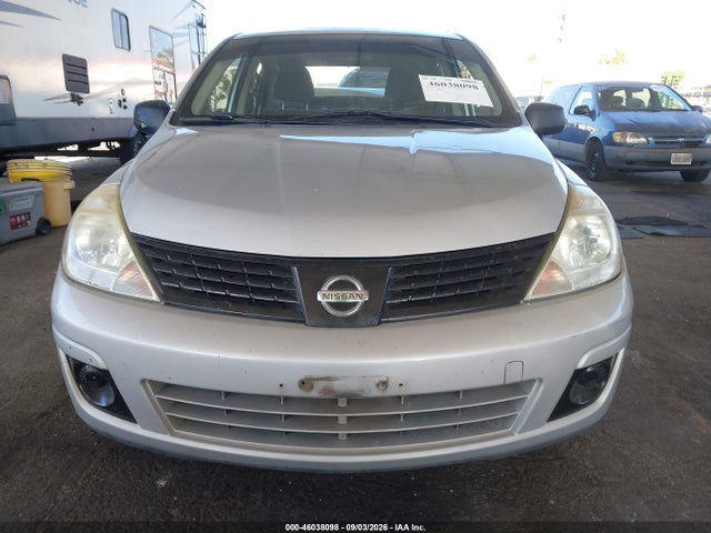 2010 Nissan Versa 1.6 Base მანქანა იყიდება აუქციონზე, vin: 3N1CC1AP4AL389982, აუქციონის ნომერი: 46038098