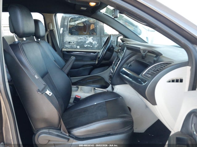 2C4RDGCG9KR595324 Dodge Grand Caravan Sxt