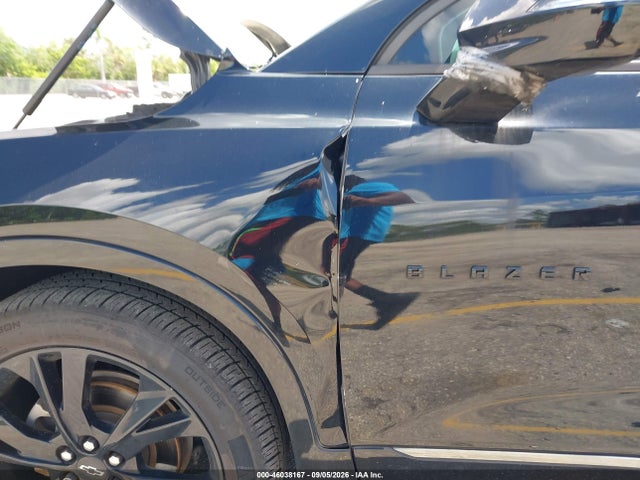 46038167 :رقم المزاد ، 3GNKBERS0LS722562 vin ، 2020 Chevrolet Blazer Fwd Rs مزاد بيع