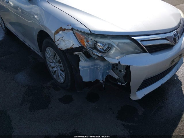 46038202 :رقم المزاد ، 4T4BF1FK0CR256286 vin ، 2012 Toyota Camry Le مزاد بيع