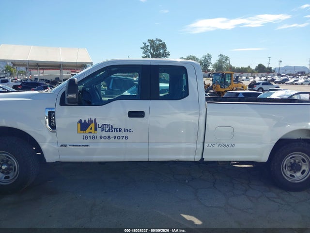 46038227 :رقم المزاد ، 1FT7X2AT2HEE83343 vin ، 2017 Ford F-250 Xl مزاد بيع