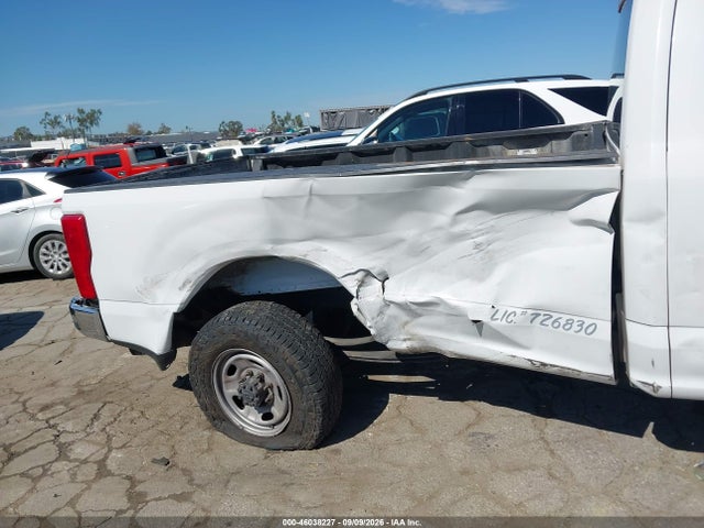 46038227 :رقم المزاد ، 1FT7X2AT2HEE83343 vin ، 2017 Ford F-250 Xl مزاد بيع