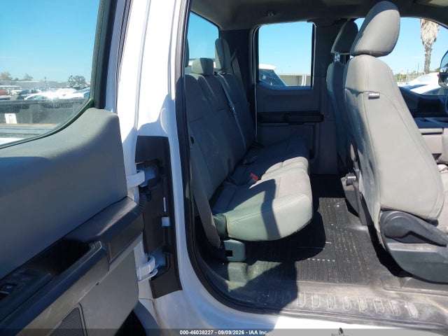 46038227 :رقم المزاد ، 1FT7X2AT2HEE83343 vin ، 2017 Ford F-250 Xl مزاد بيع