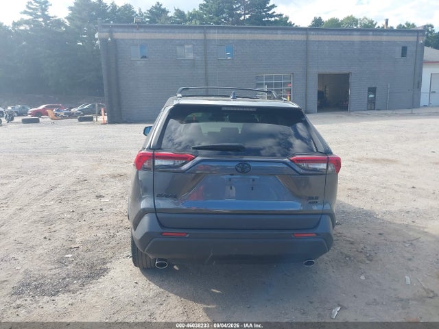2021 Toyota Rav4 Xle Premium მანქანა იყიდება აუქციონზე, vin: 2T3A1RFV8MC154743, აუქციონის ნომერი: 46038233