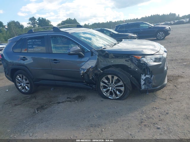 2021 Toyota Rav4 Xle Premium მანქანა იყიდება აუქციონზე, vin: 2T3A1RFV8MC154743, აუქციონის ნომერი: 46038233