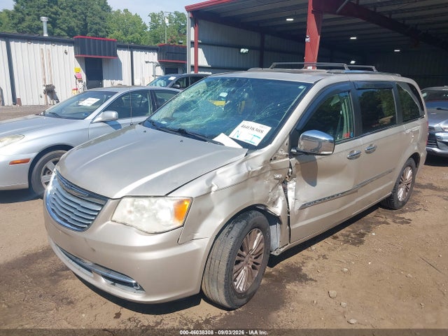 2014 Chrysler Town & Country Touring-l 30th Anniversary მანქანა იყიდება აუქციონზე, vin: 2C4RC1CG4ER328967, აუქციონის ნომერი: 46038308