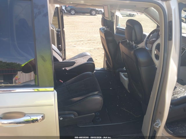 2014 Chrysler Town & Country Touring-l 30th Anniversary მანქანა იყიდება აუქციონზე, vin: 2C4RC1CG4ER328967, აუქციონის ნომერი: 46038308