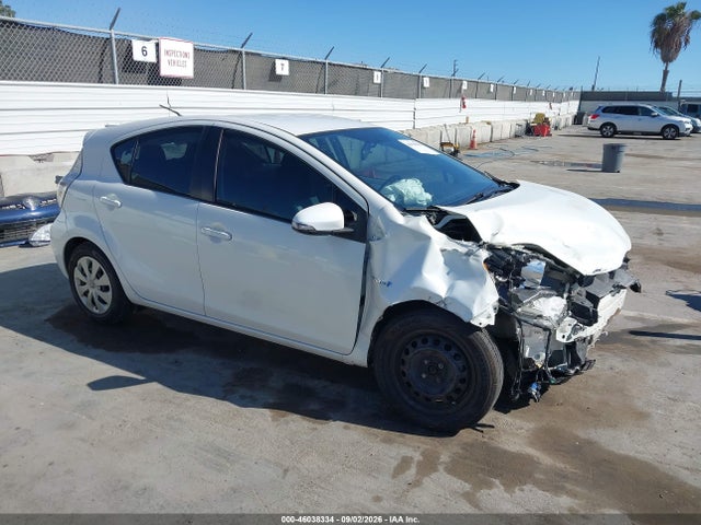 2014 JTDKDTB33E1565575 главное изображение